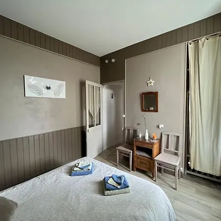 Le Papillon Bleu - Gold A 200m Apartamento *